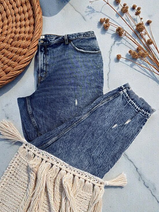 Abercrombie & Fitch Denim - Abercrombie & Fitch The Mom High Rise Jeans Plus Size 35/20 Regular